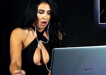 Girls React To Horror Scenes!