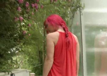 Flashing (Ft. Roxi Keogh)